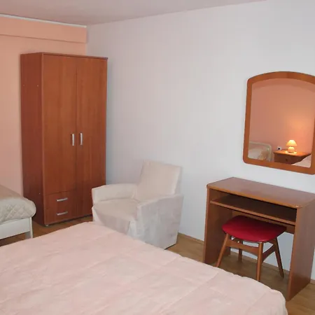 Zara M Apartman